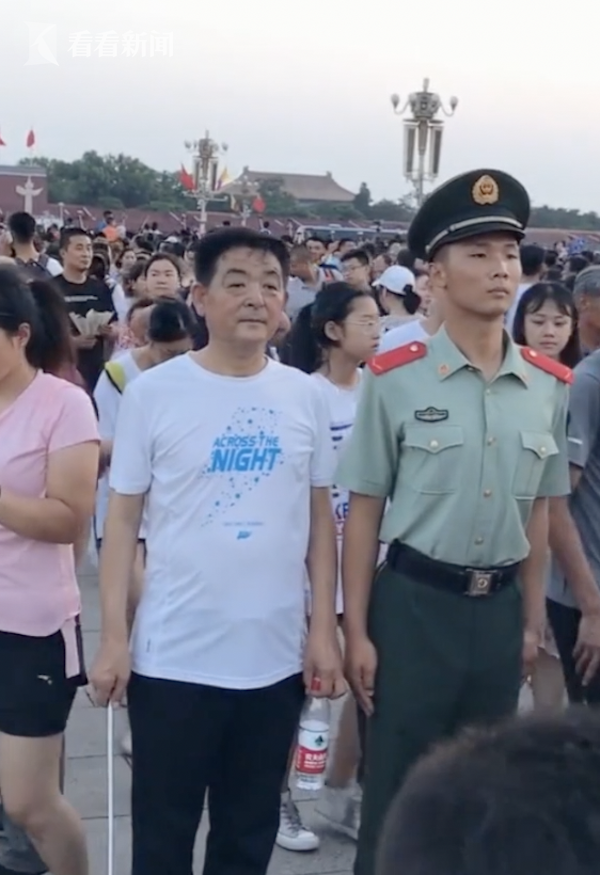 39歲北漂男子淩晨2點起床 堅持直播升國